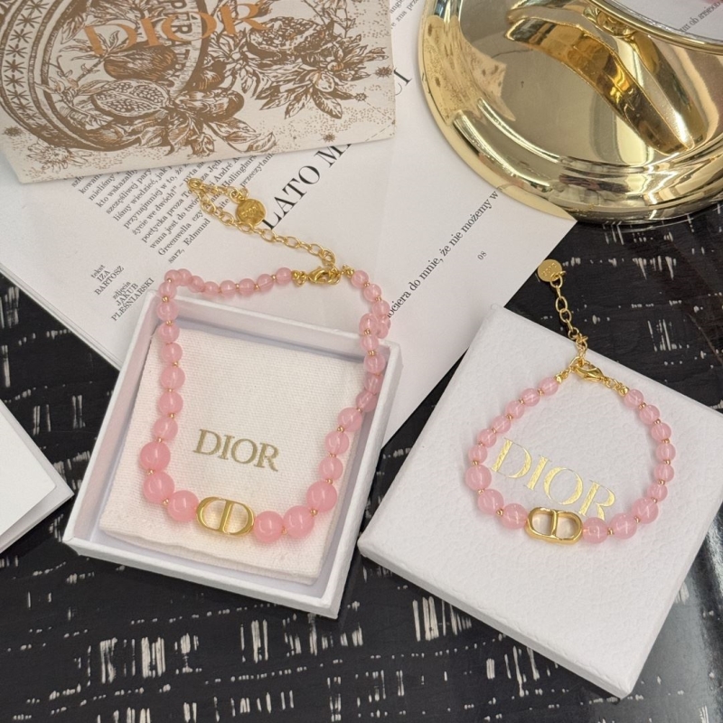chr1st1an D10r necklaces